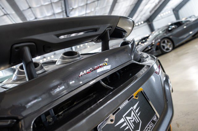 Used 2020 McLaren 600LT Spider photo 22