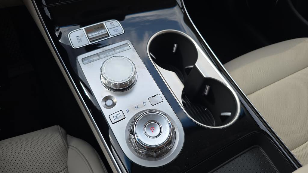 2026 Genesis Gv70 2.5T