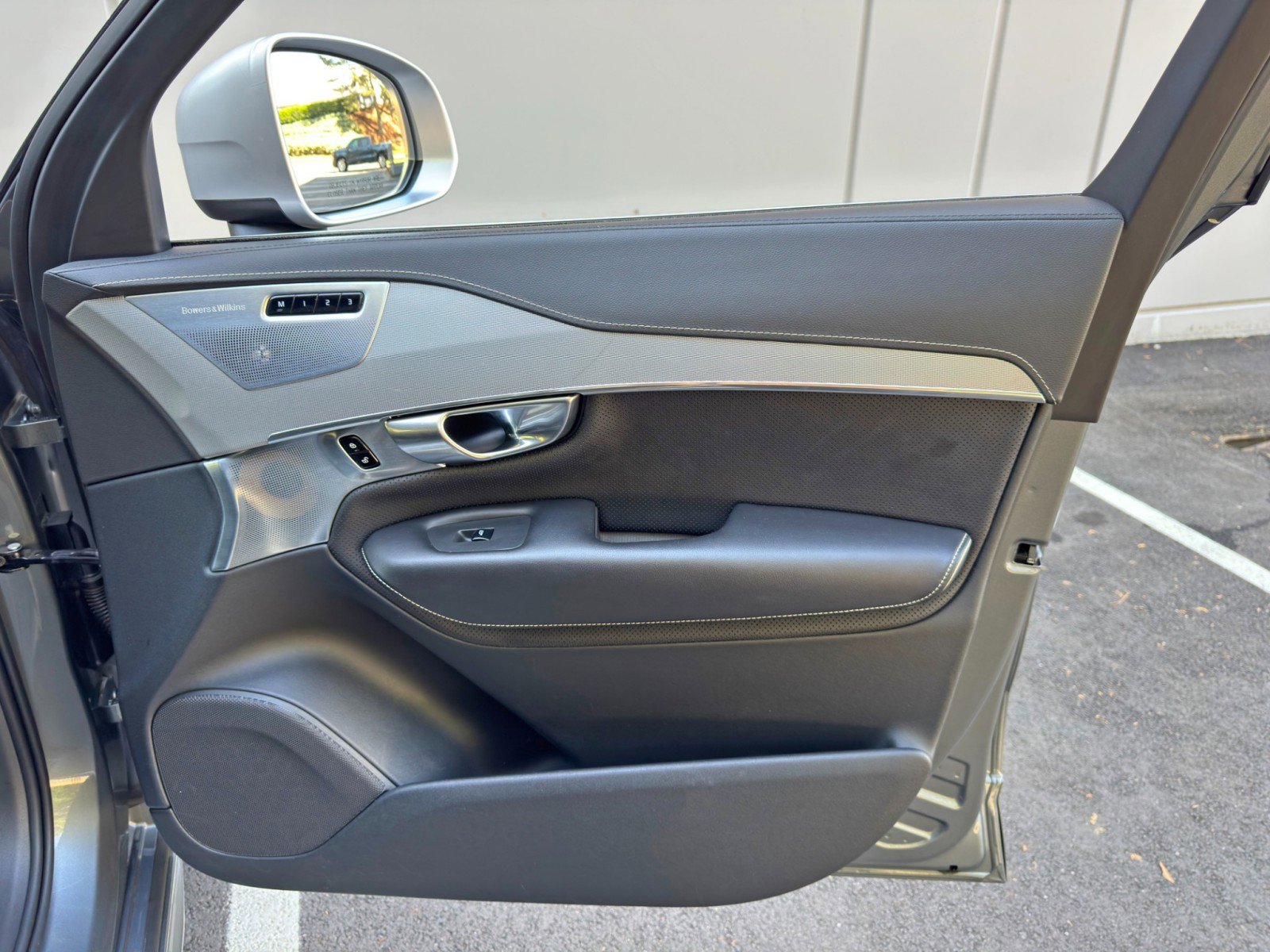 2019 Volvo Xc90 T6 R-Design