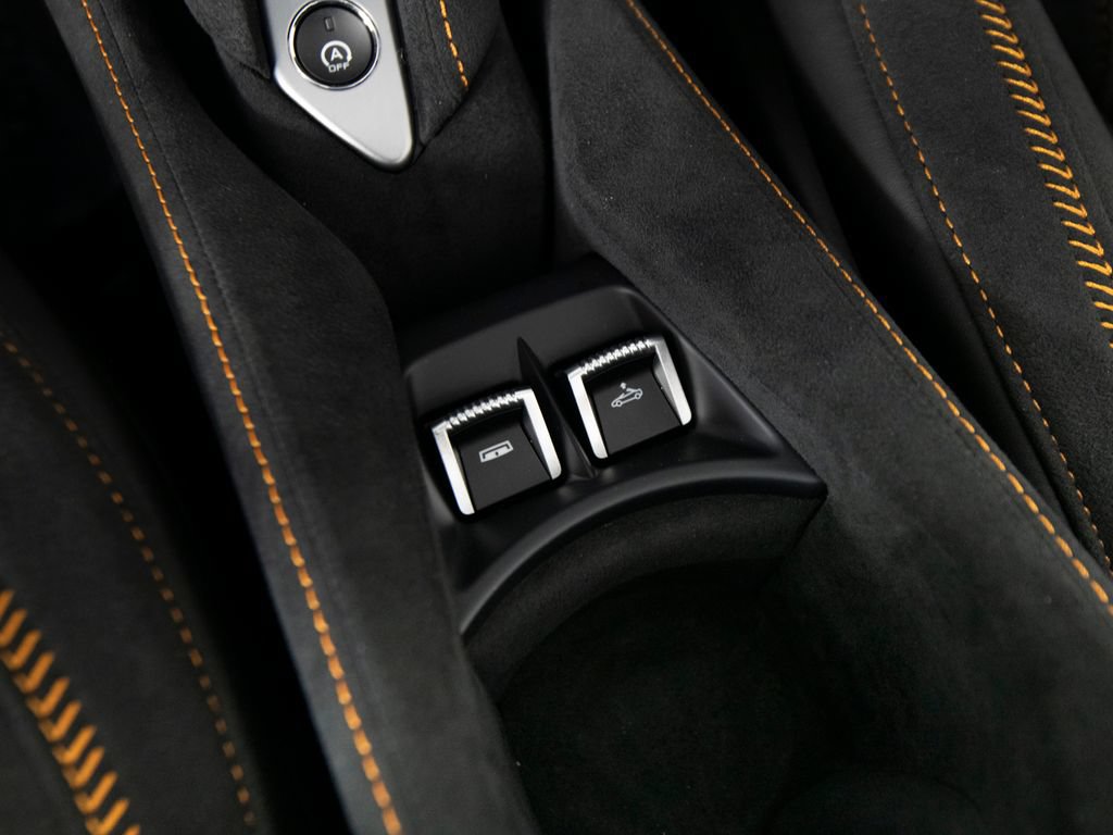 Used 2024 McLaren 750S Spider photo 26