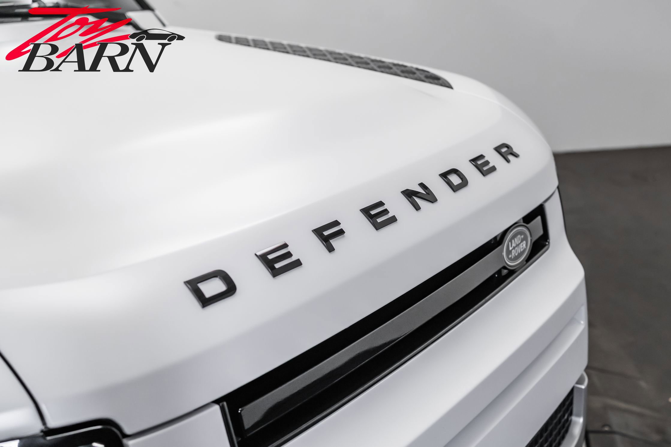 2023 Land Rover Defender 130 SE