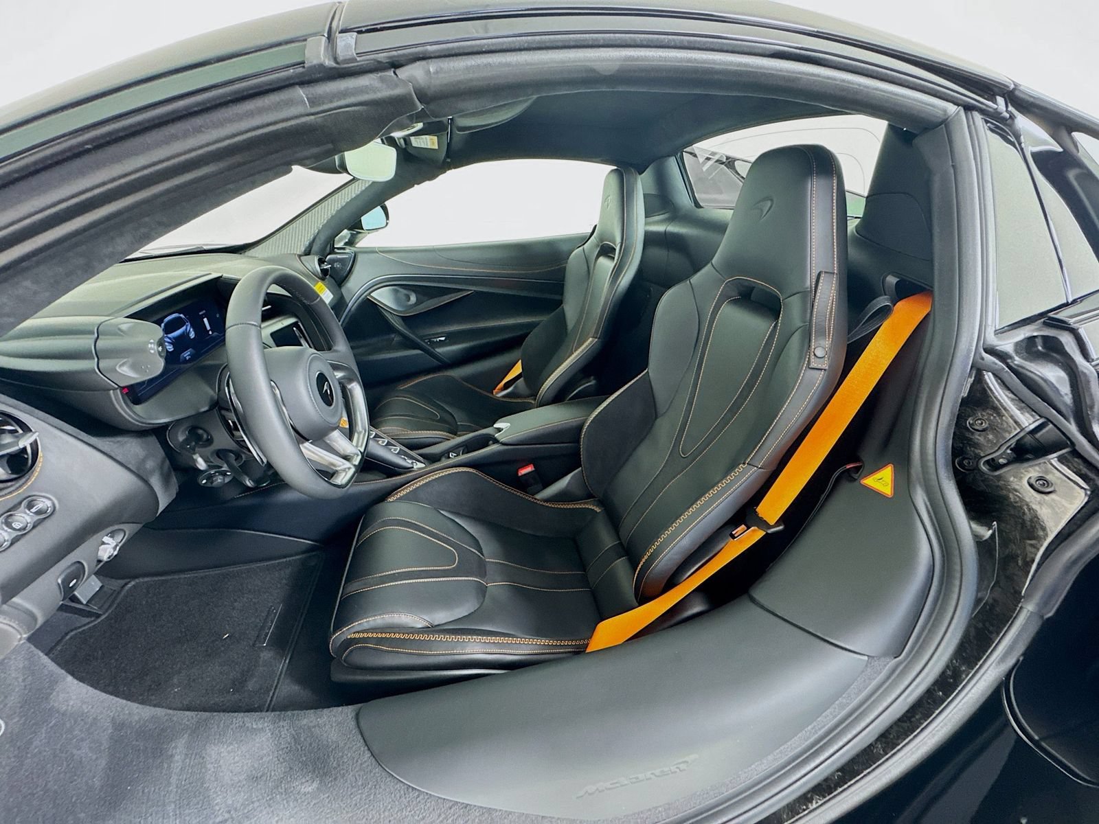 Used 2026 McLaren 750S Spider photo 19