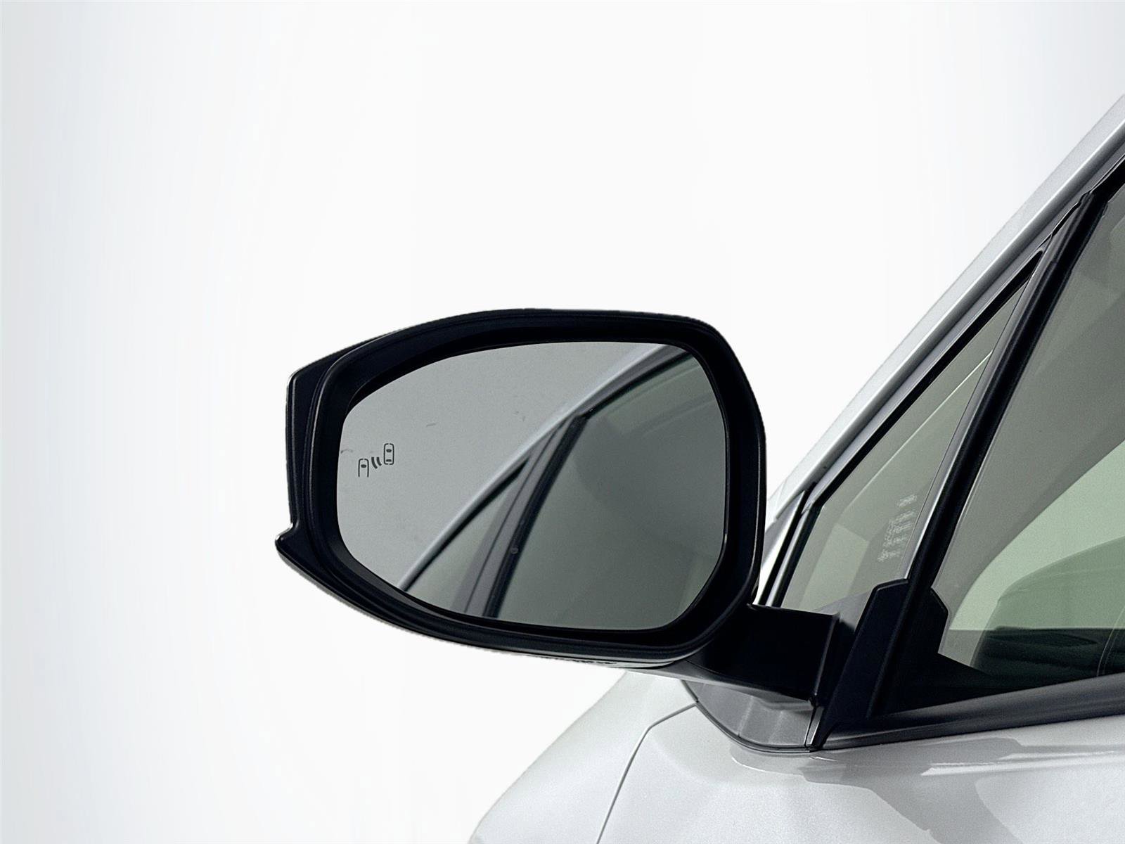 2025 Toyota Prius Plug-In Hybrid