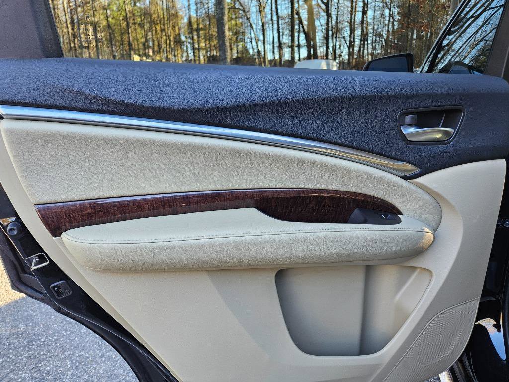 2017 Acura MDX FWD w/ Technology Package