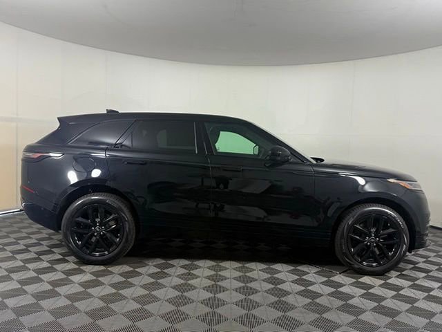 2026 Land Rover Range Rover Velar Dynamic SE