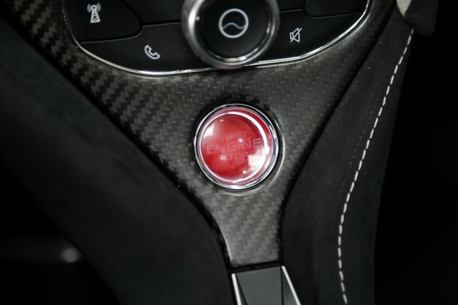 Used 2022 McLaren 765LT photo 51