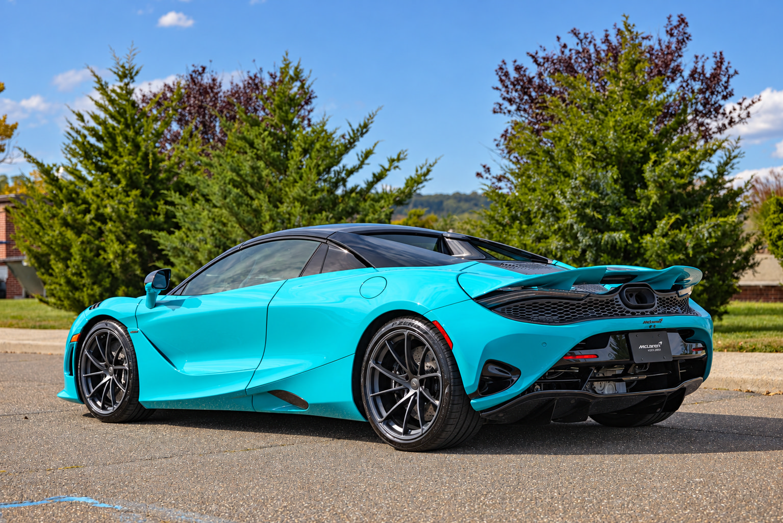 Used 2027 McLaren 750S Spider photo 42