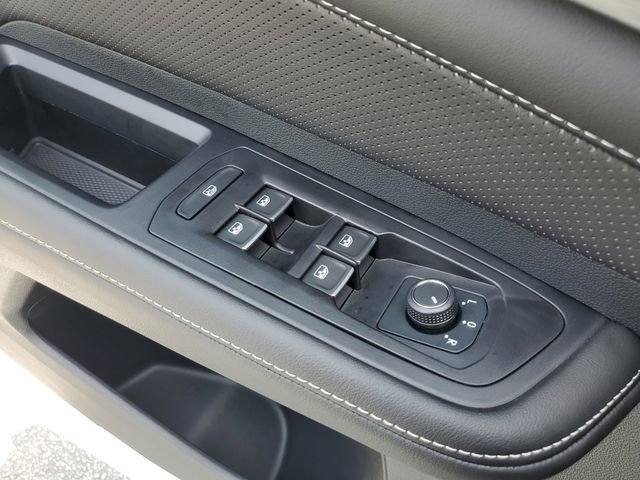 2025 Volkswagen Atlas Cross Sport SE