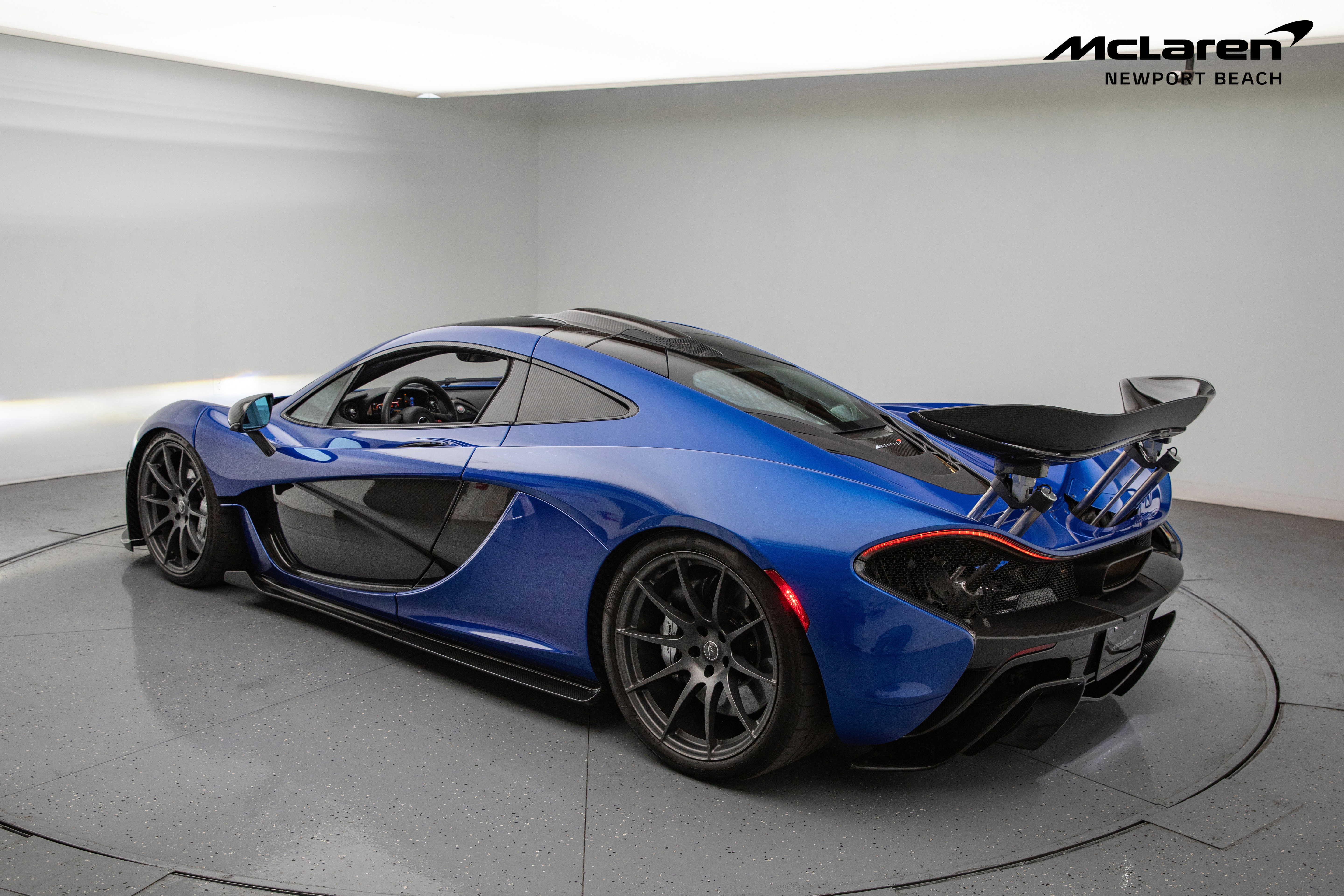 Used 2014 McLaren P1 photo 22