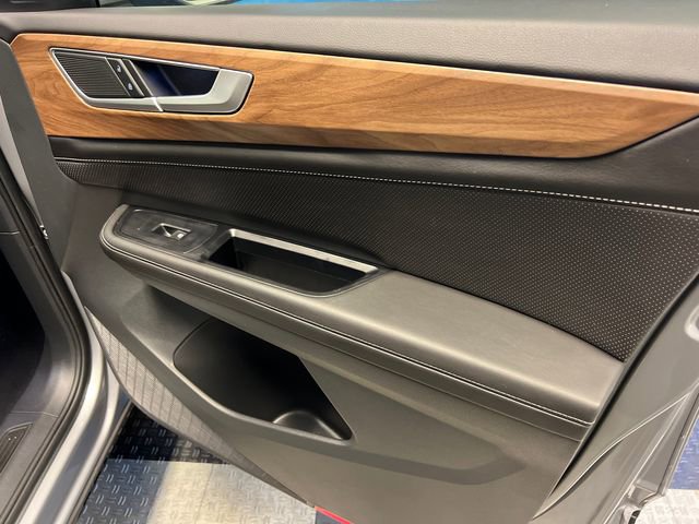 2025 Volkswagen Atlas SE