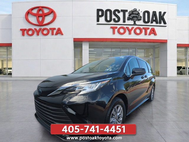 Used 2022 Toyota Sienna LE