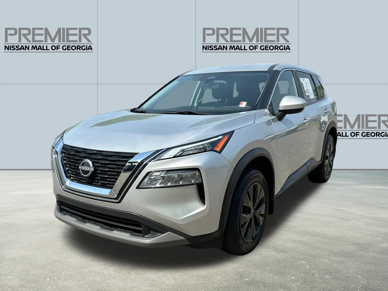 Used 2023 Nissan Rogue SV