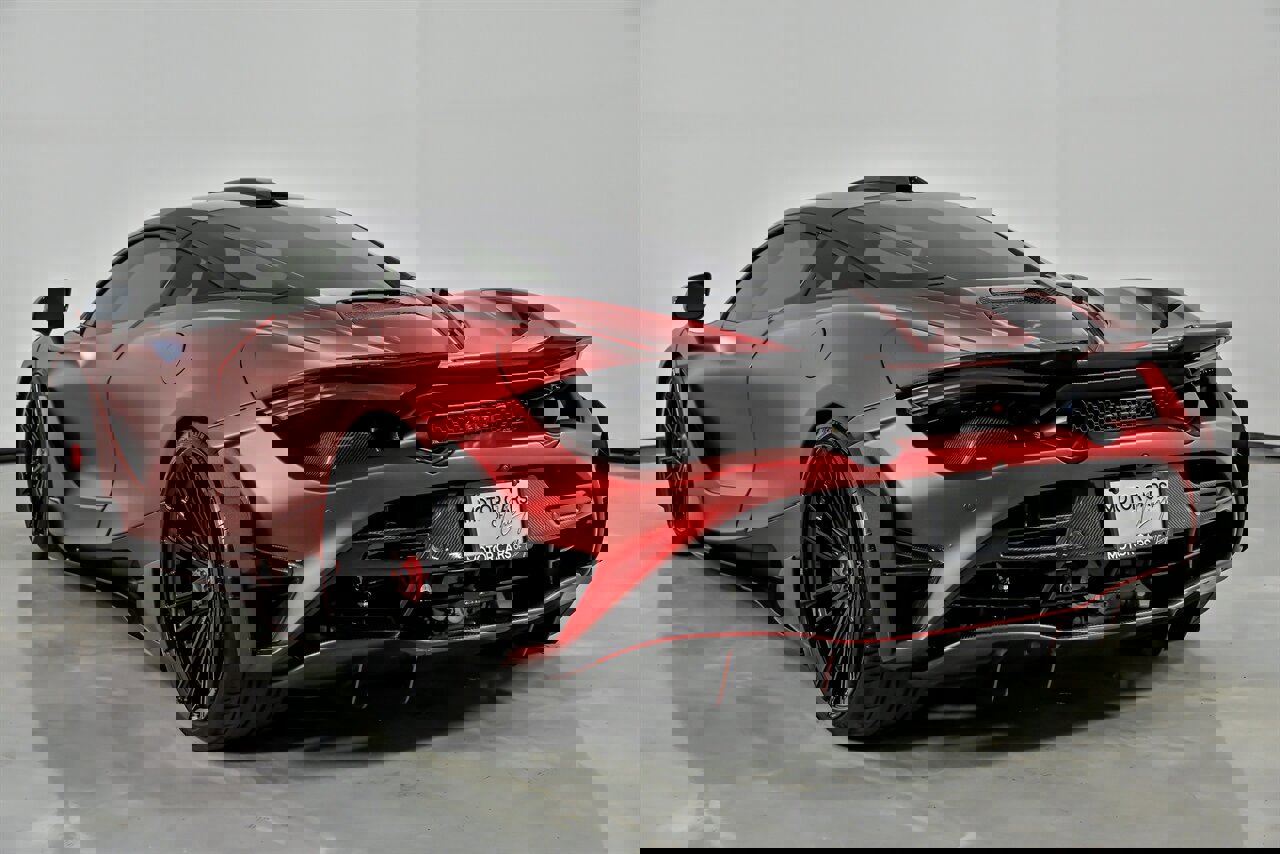 Used 2018 McLaren 720S photo 14