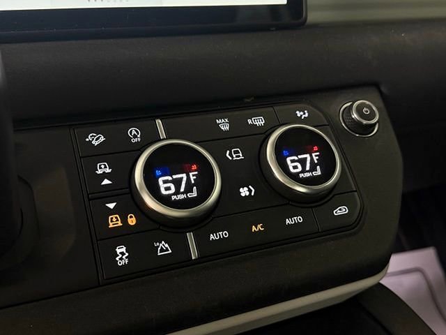 2022 Land Rover Defender 110 SE