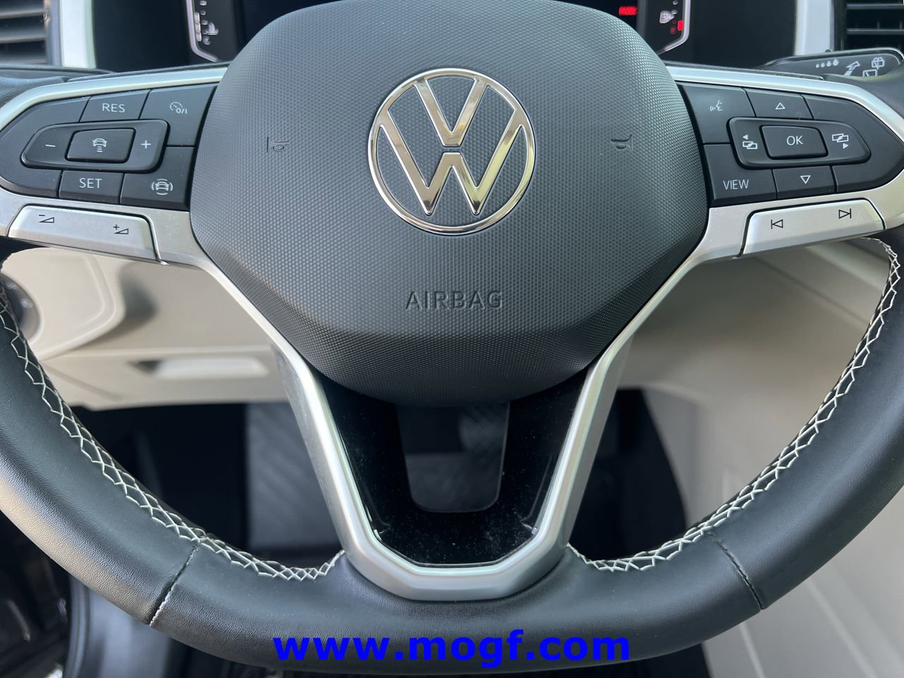 2022 Volkswagen Atlas SE