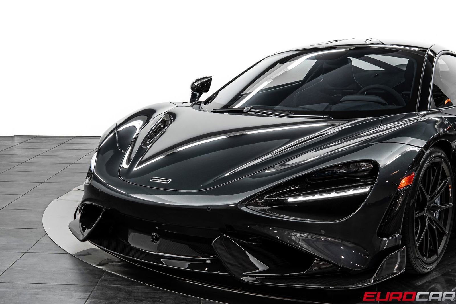 Used 2021 McLaren 765LT photo 18
