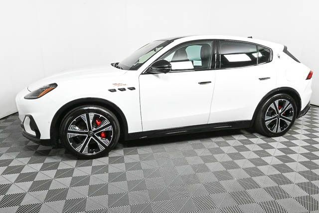 2025 Maserati Grecale Folgore