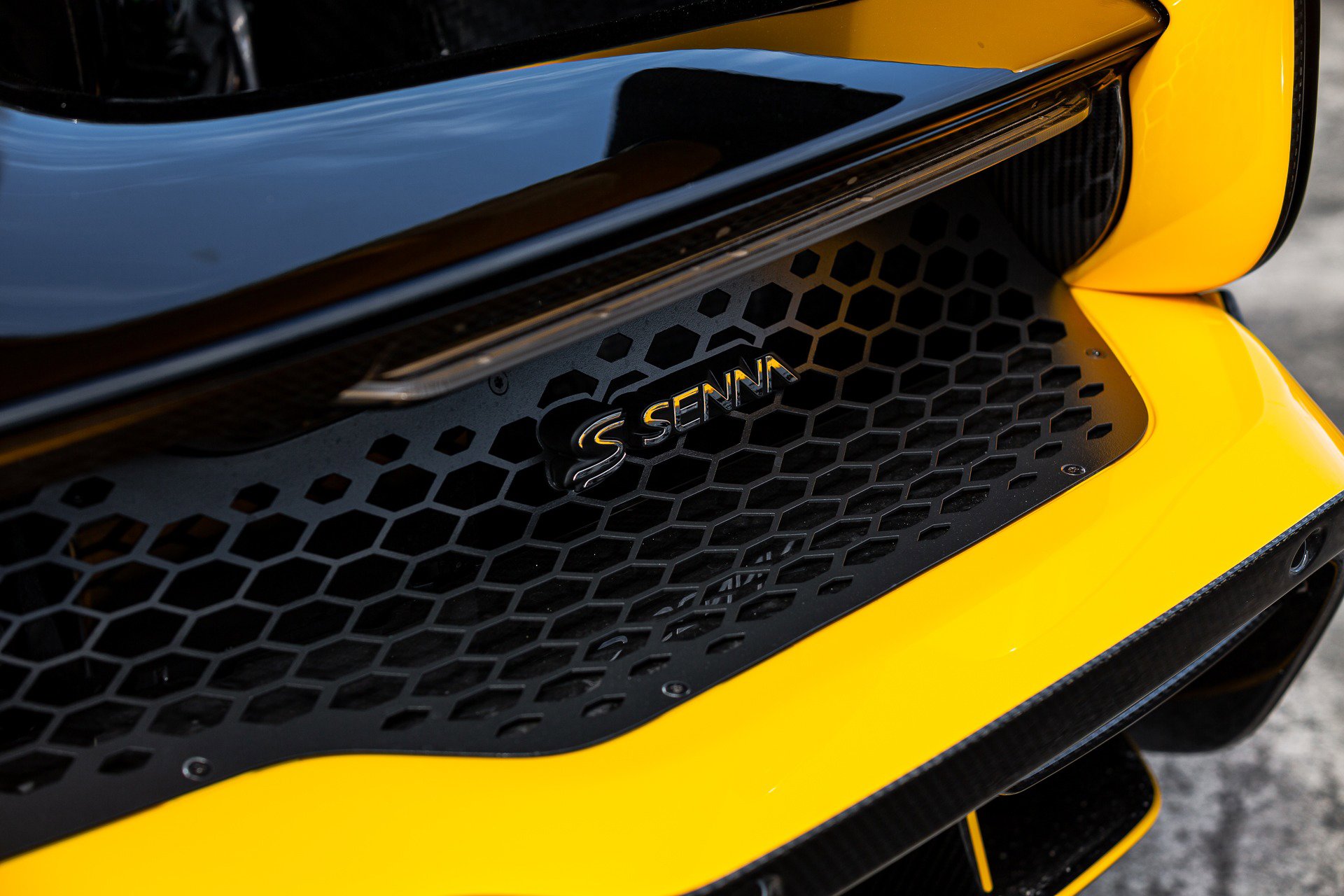 Used 2019 McLaren Senna photo 46