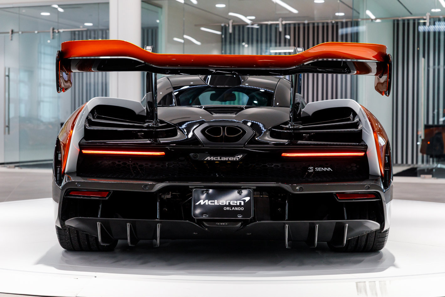 Used 2019 McLaren Senna photo 28