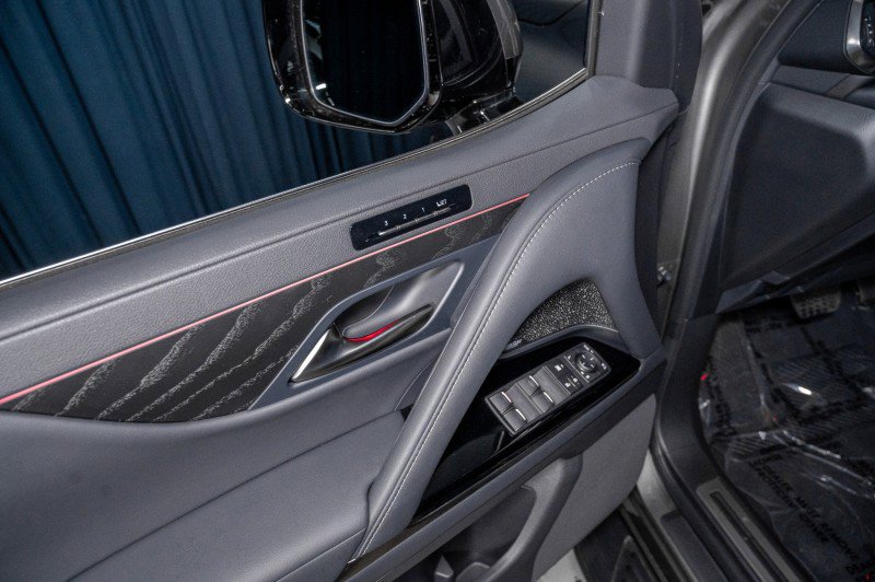 2026 Lexus LX 600 4WD w/ Luxury Package