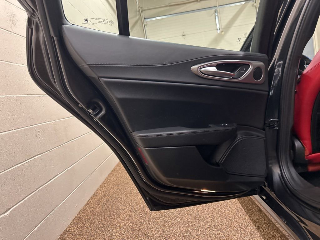 2024 Alfa Romeo Giulia Veloce