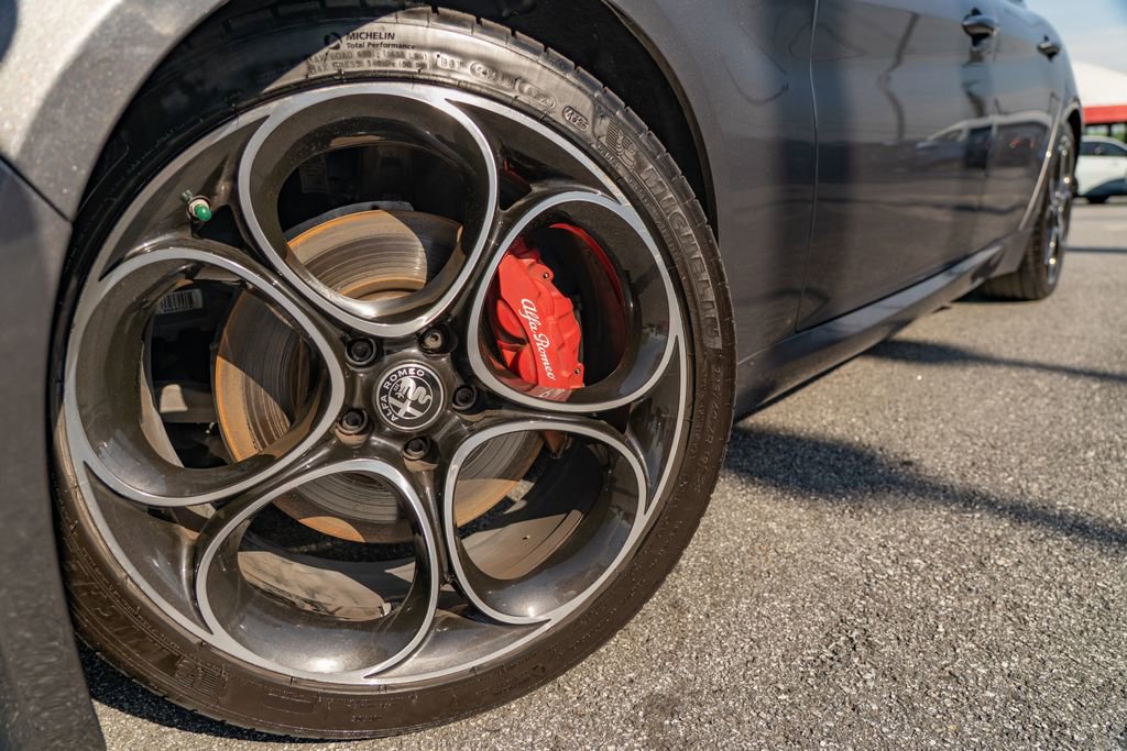 2023 Alfa Romeo Giulia Veloce