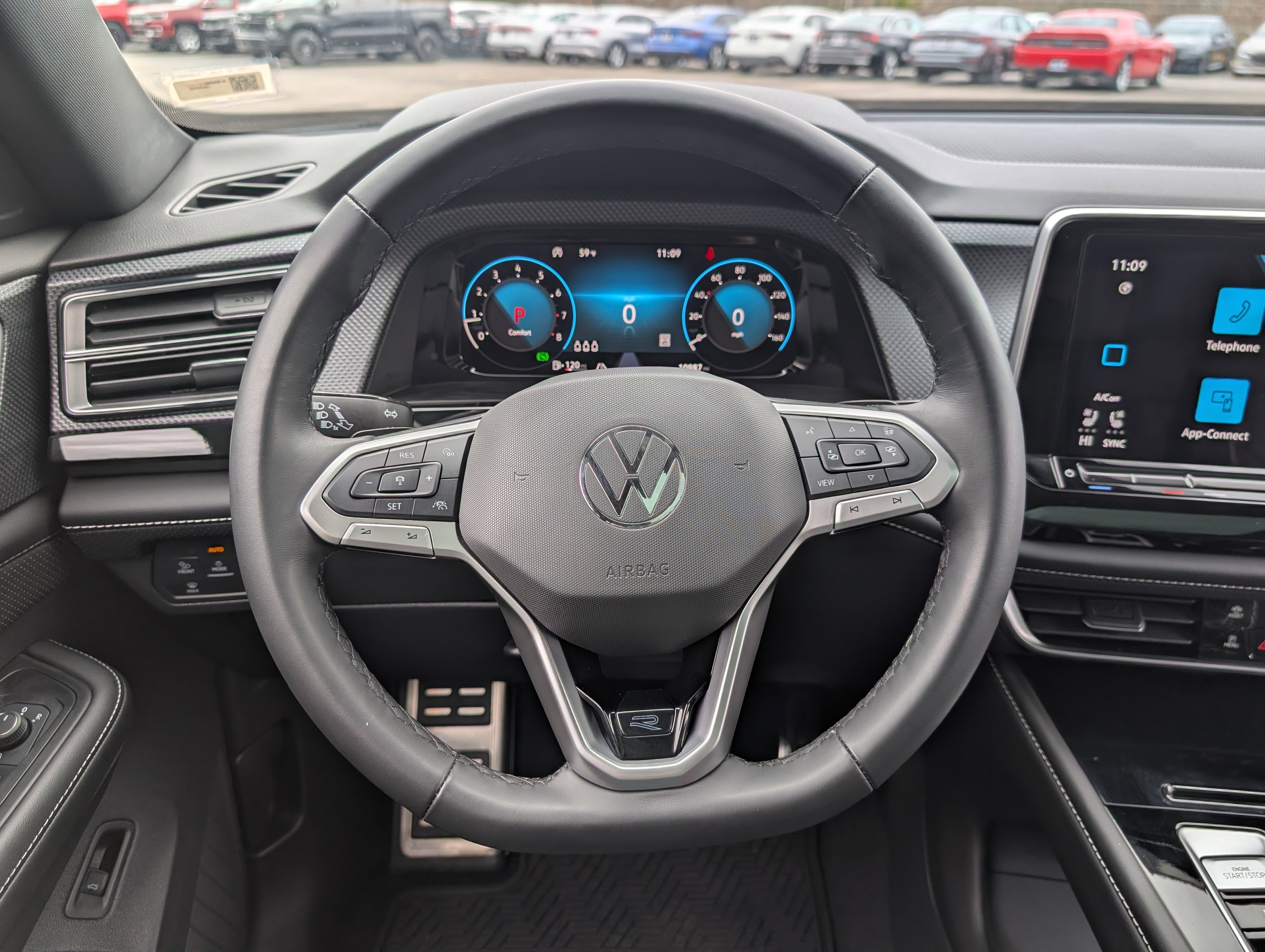 2025 Volkswagen Atlas Cross Sport SEL Premium R-Line