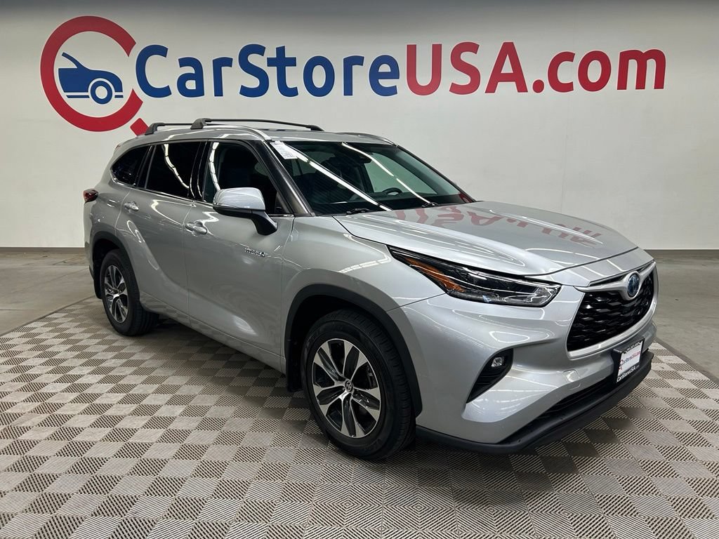 Used 2021 Toyota Highlander XLE