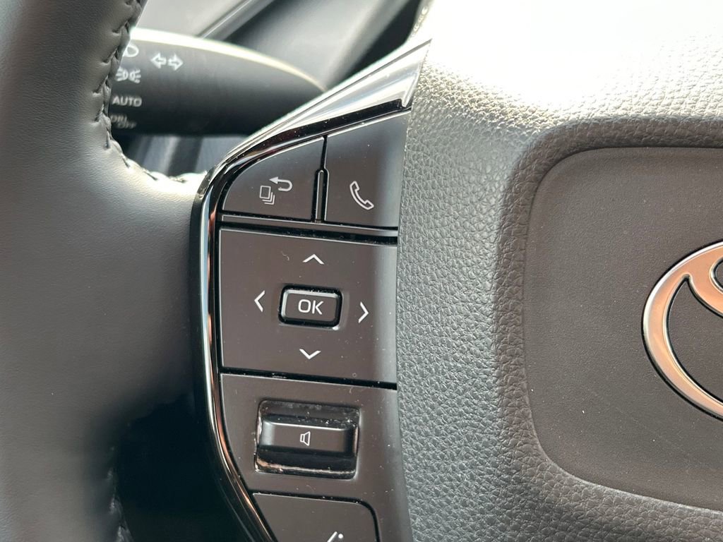 2025 Toyota Prius XLE