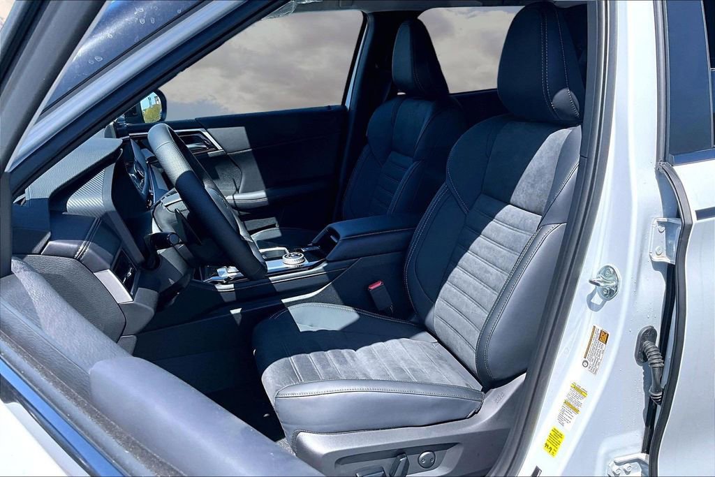 2026 Mitsubishi Outlander AWD