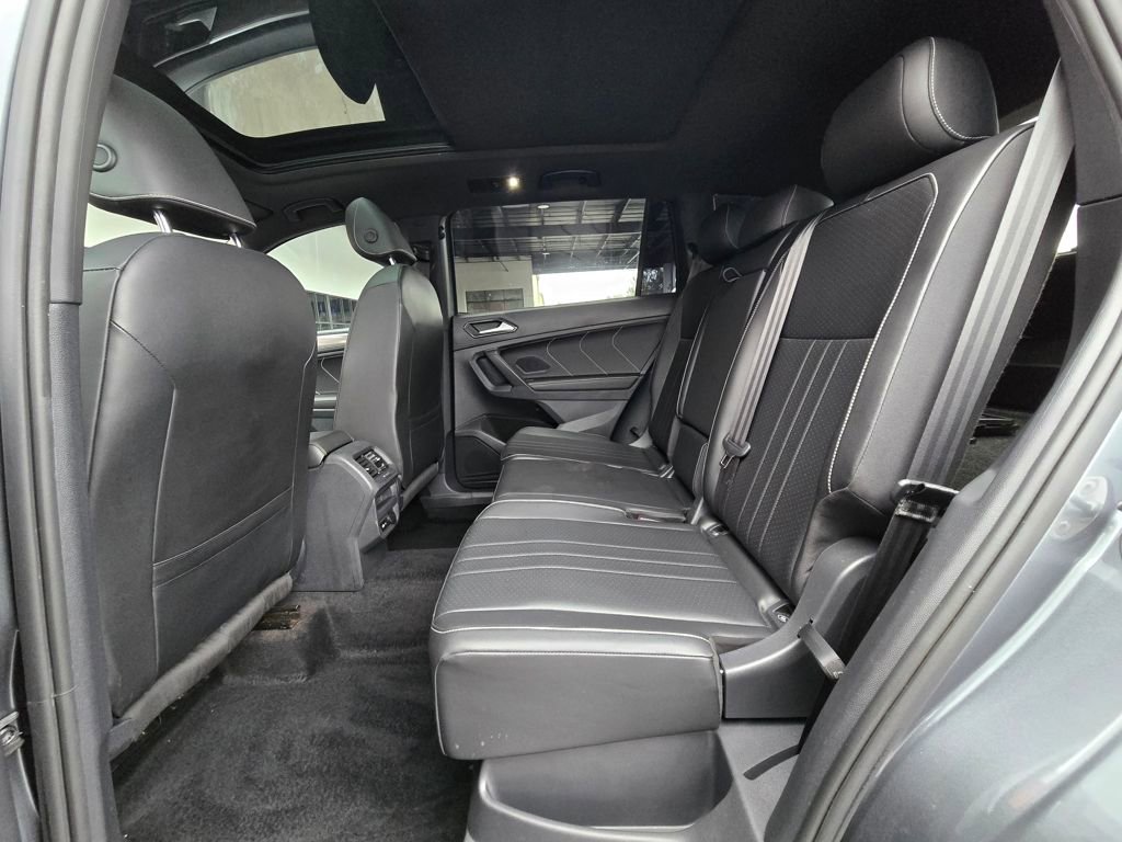 2022 Volkswagen Tiguan SE R-Line