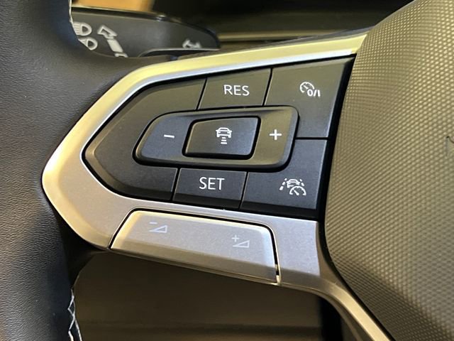 2025 Volkswagen Atlas SE