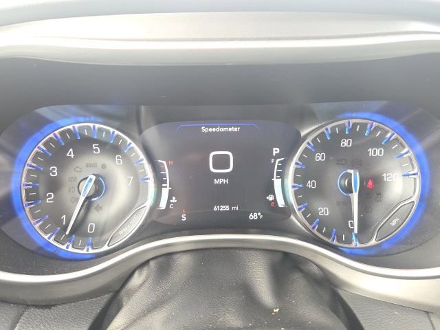 2023 Chrysler Pacifica Touring-L