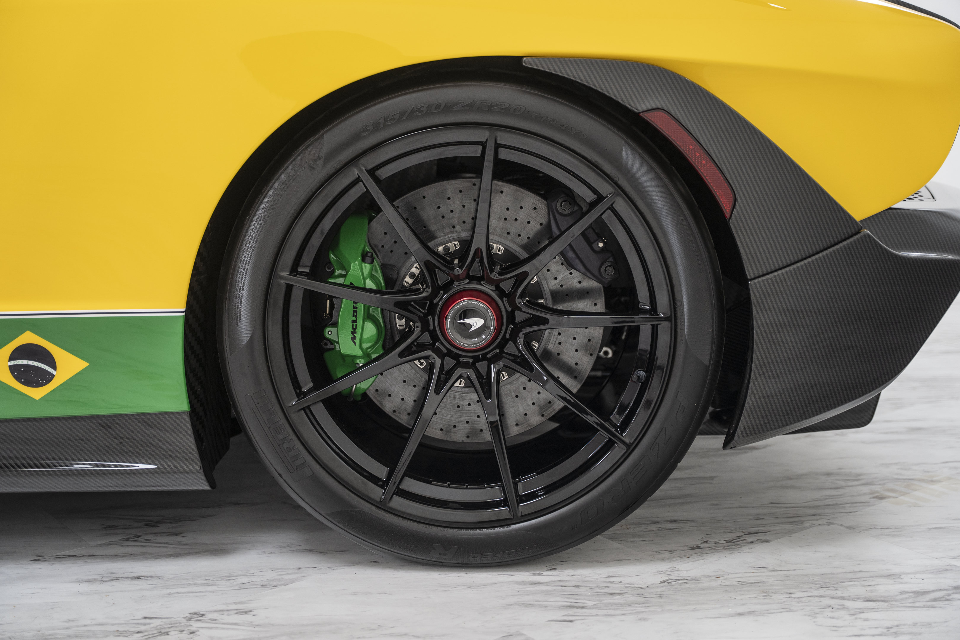 Used 2019 McLaren Senna photo 29
