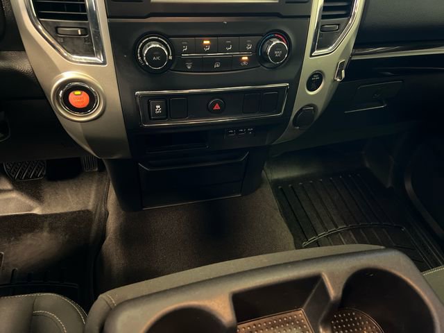 2019 Nissan Titan SV