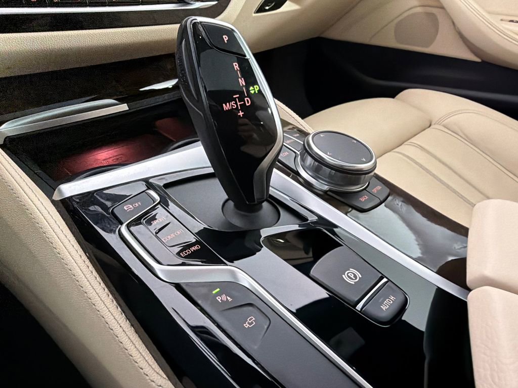 2019 BMW 540i