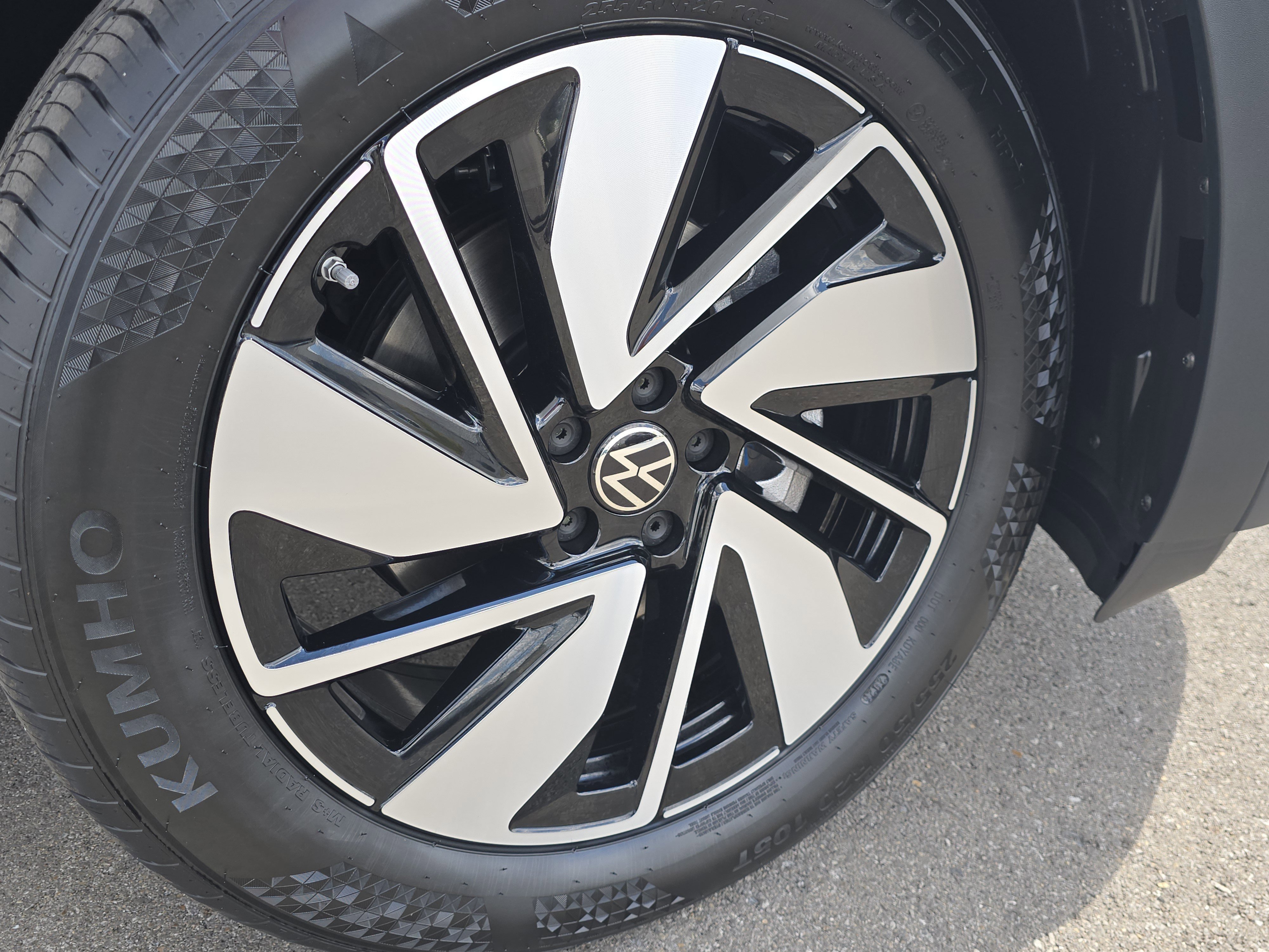 2026 Volkswagen Atlas SE