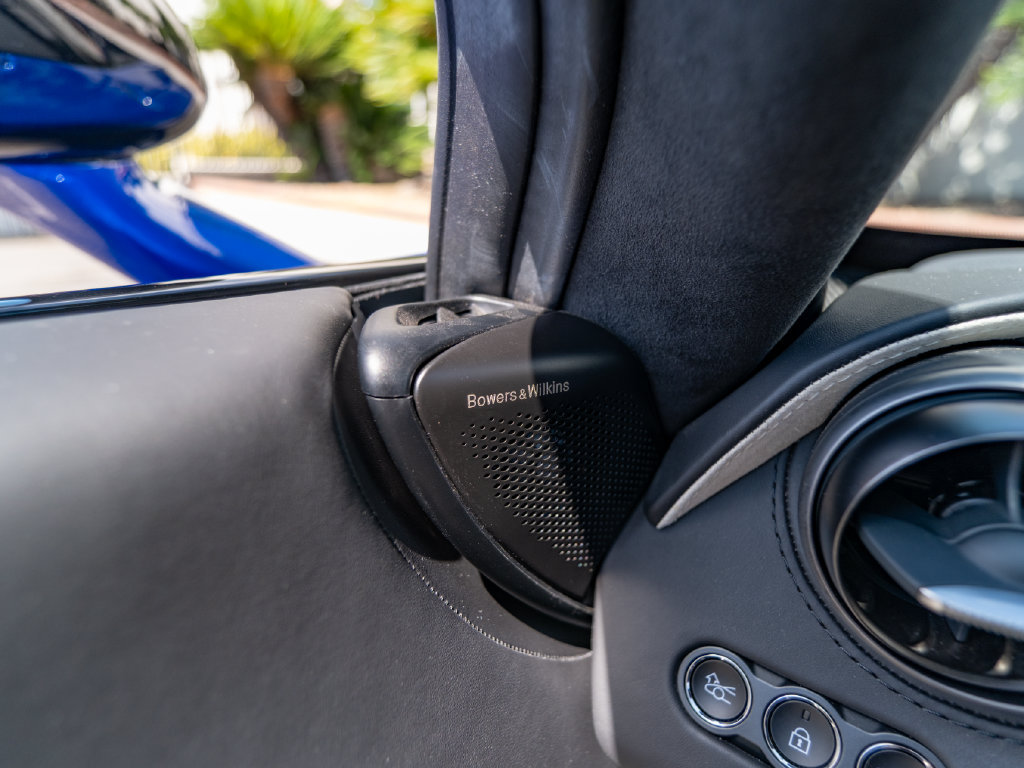 Used 2025 McLaren 750S Spider photo 16