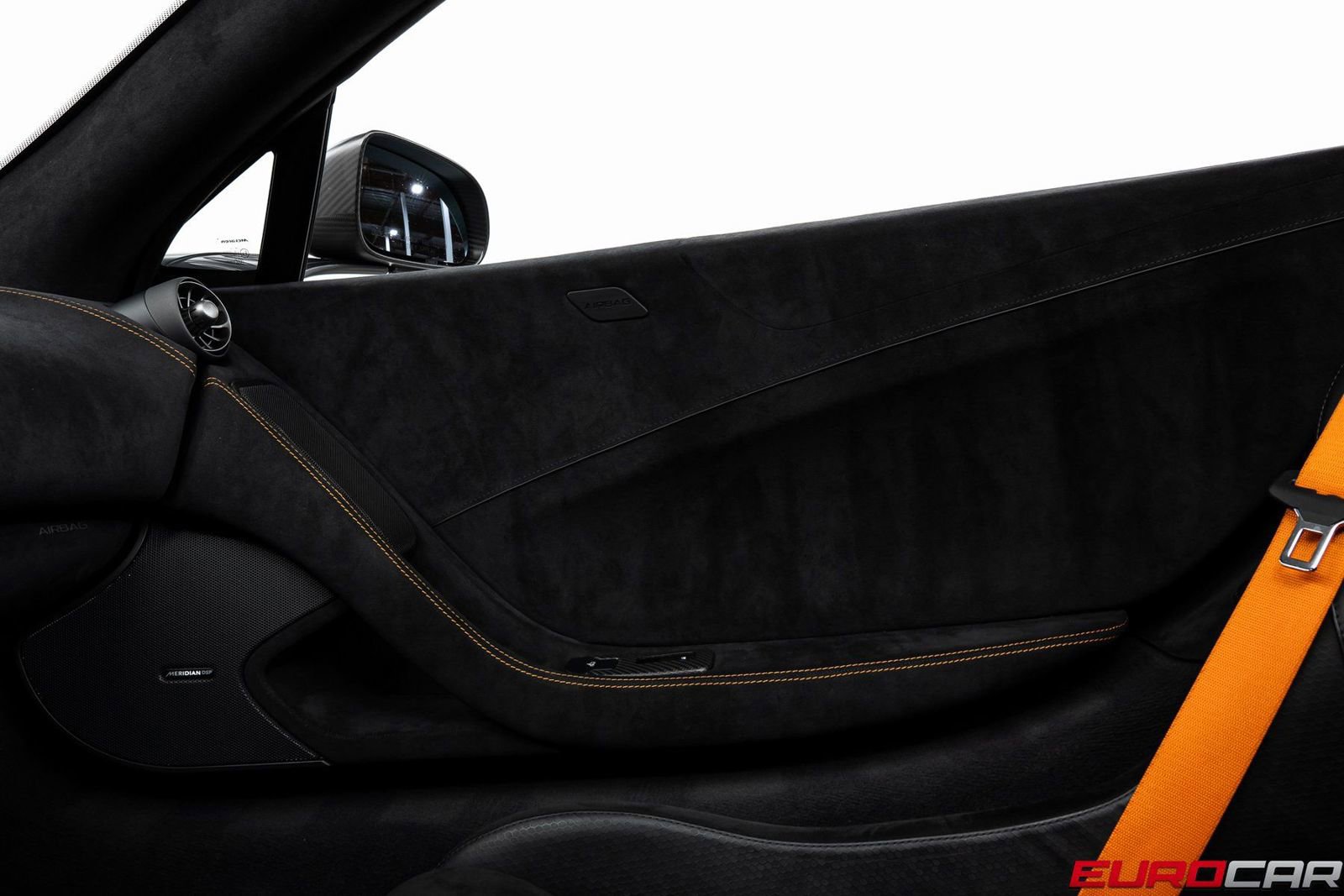 Used 2016 McLaren 675LT Spider photo 32