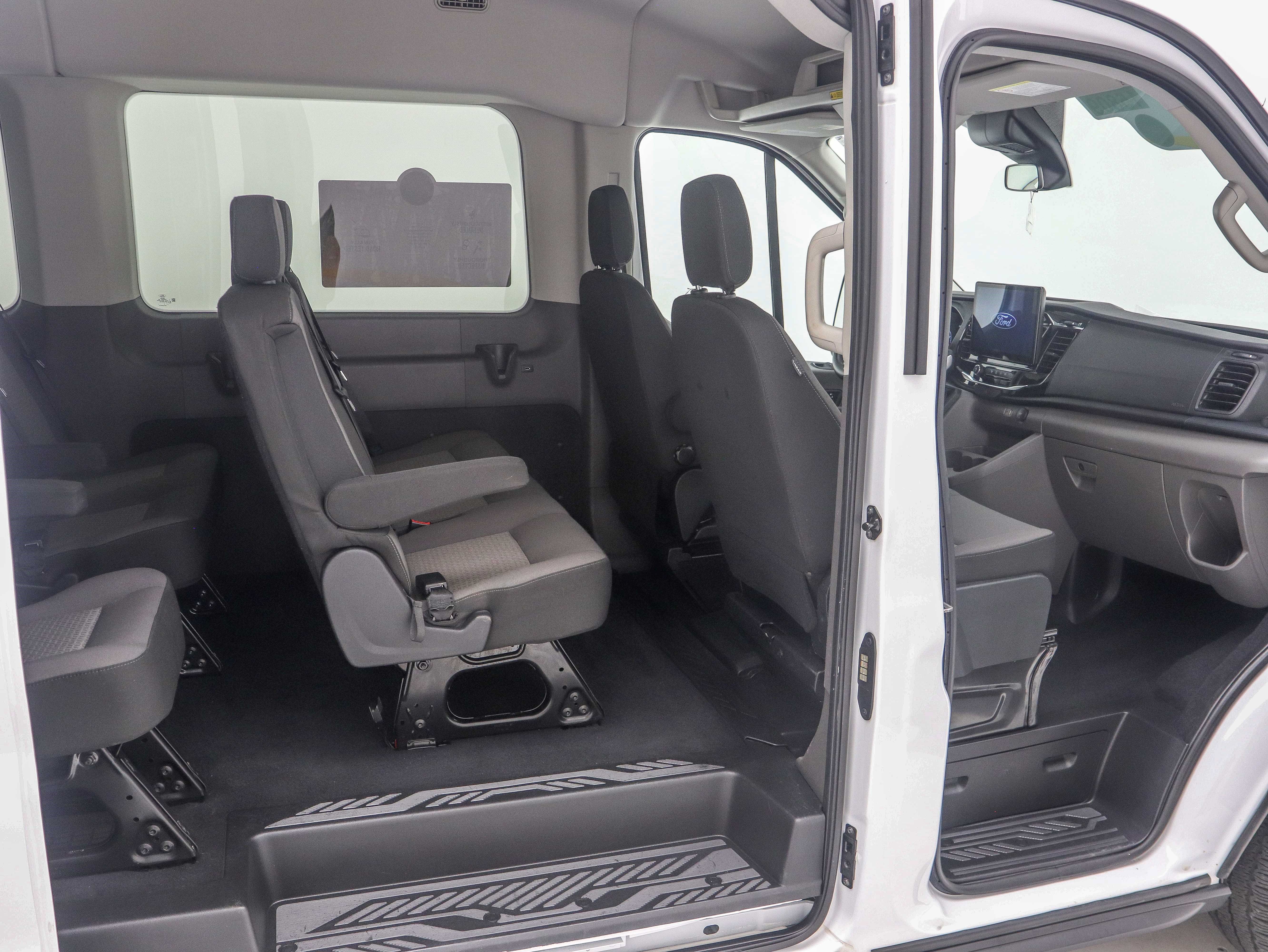 2025 Ford Transit Passenger Van XLT - Photo 14