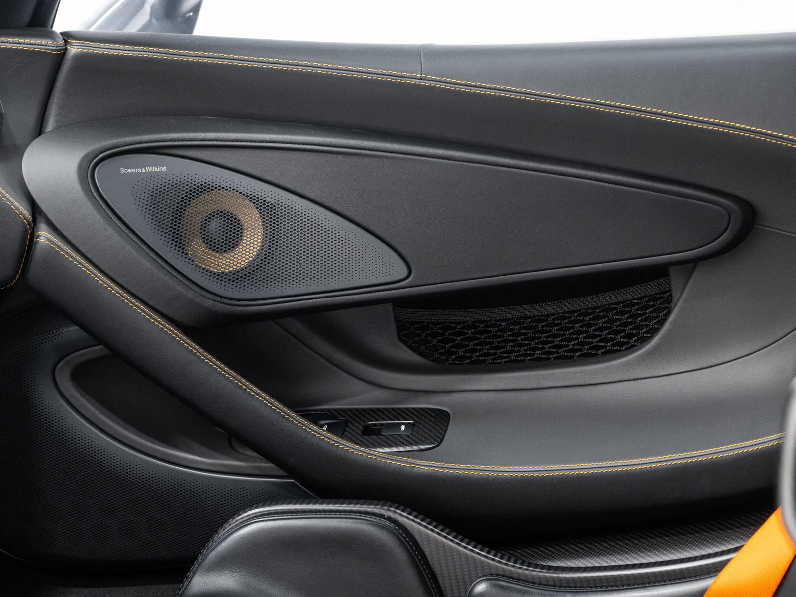 Used 2019 McLaren 600LT photo 44