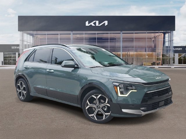 Certified 2023 Kia Niro SX Touring