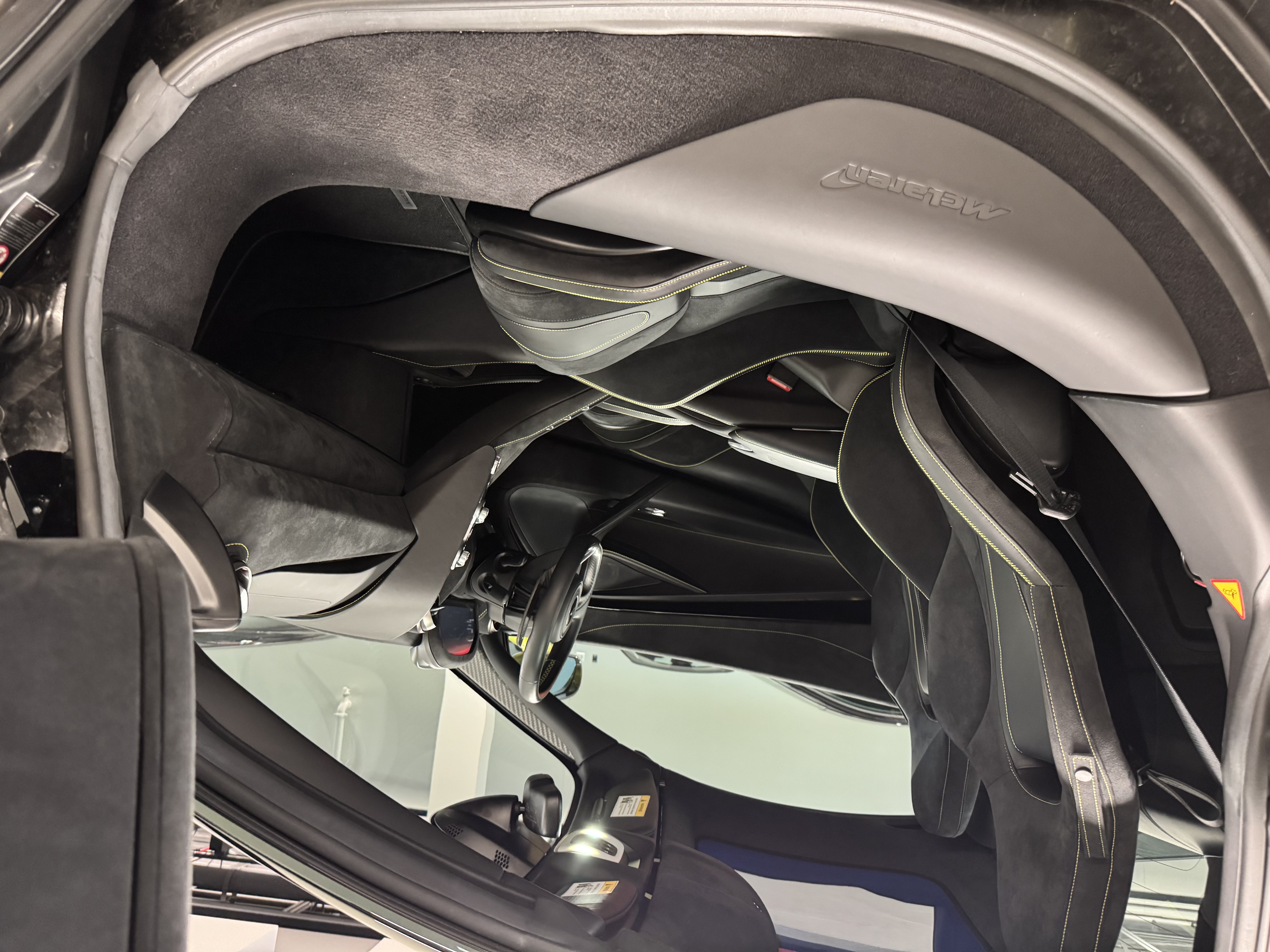 Used 2023 McLaren 720S Spider photo 11