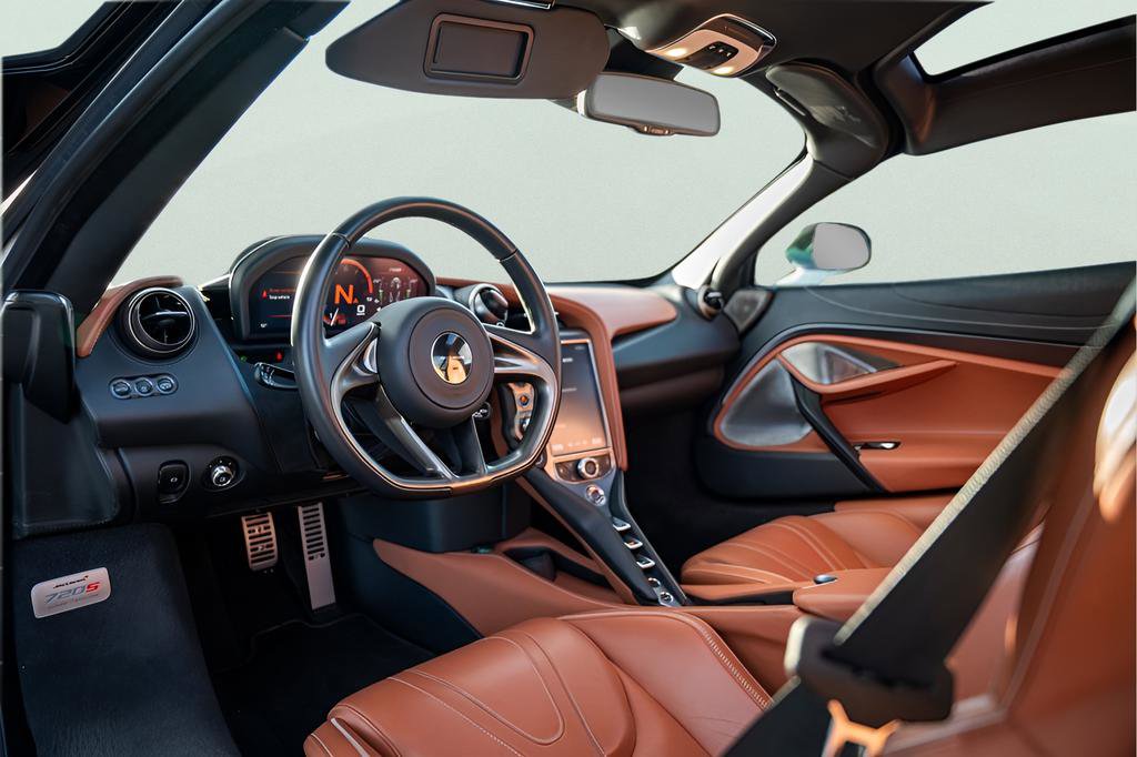 Used 2018 McLaren 720S photo 35