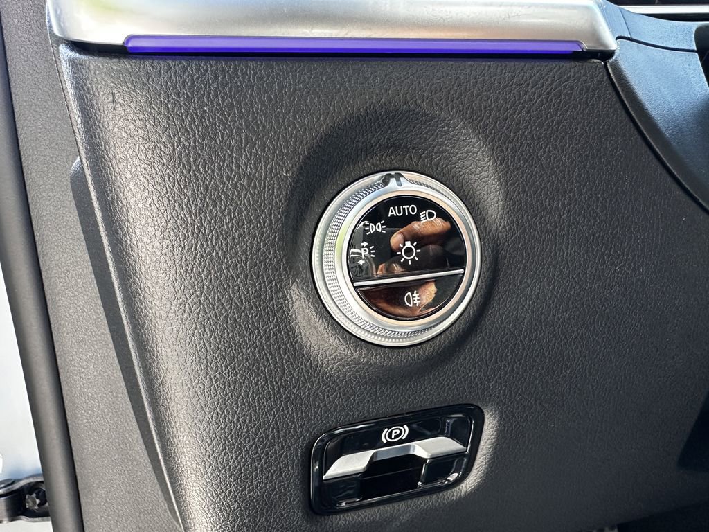 2025 Mercedes-Benz C 300 Sedan