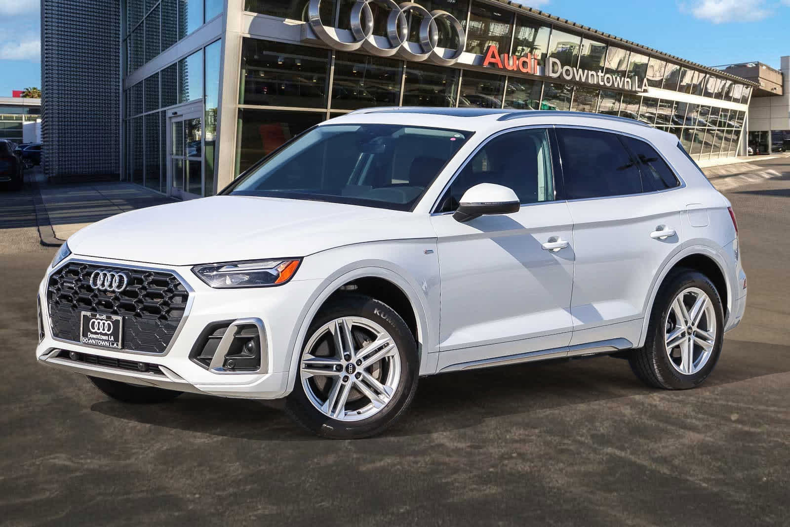 Used 2023 Audi Q5 e Premium w/ Convenience Package