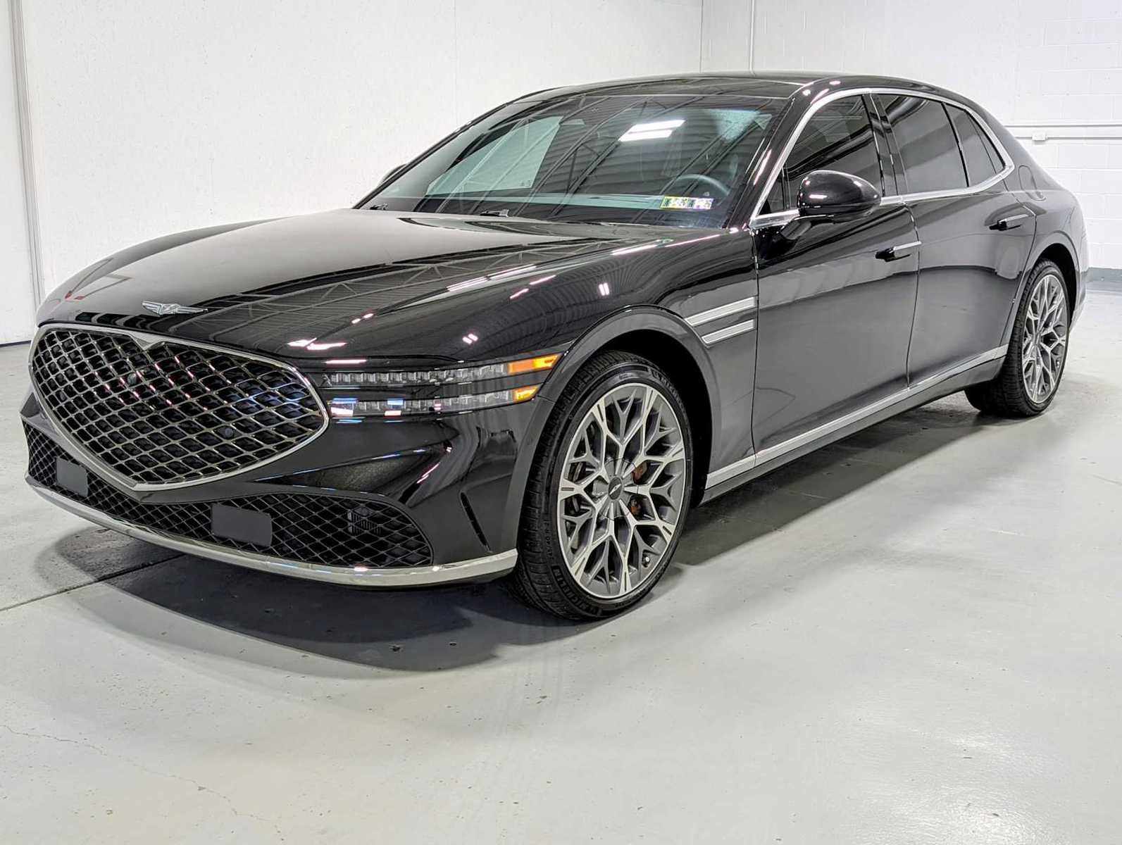 2023 Genesis G90 3.5T e-Supercharger