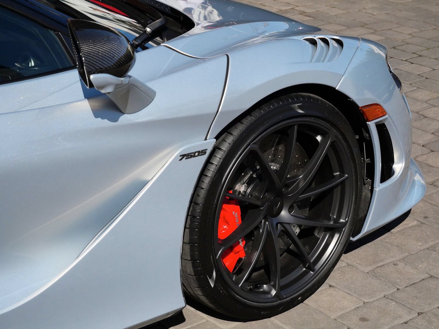 New 2026 McLaren 750S photo 14