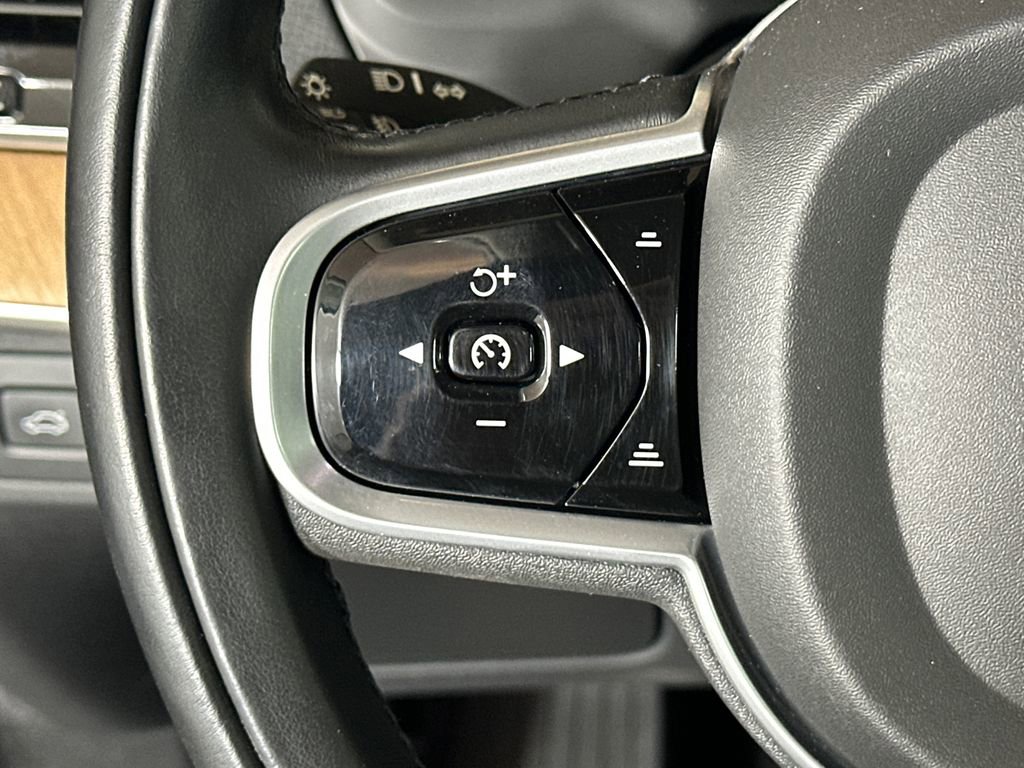 2022 Volvo Xc90 T8 Inscription Expression