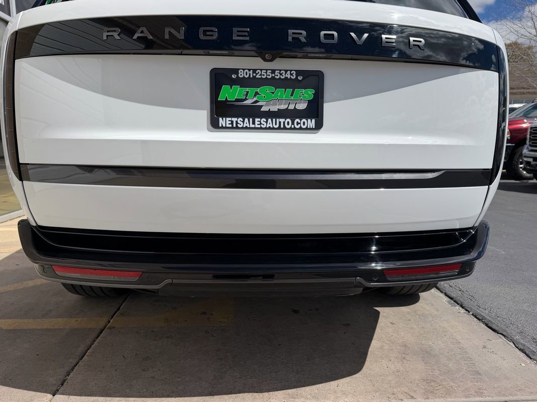 2023 Land Rover Range Rover SE